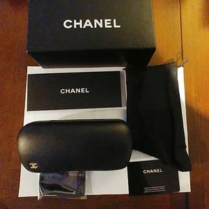 New chanel sunglass case